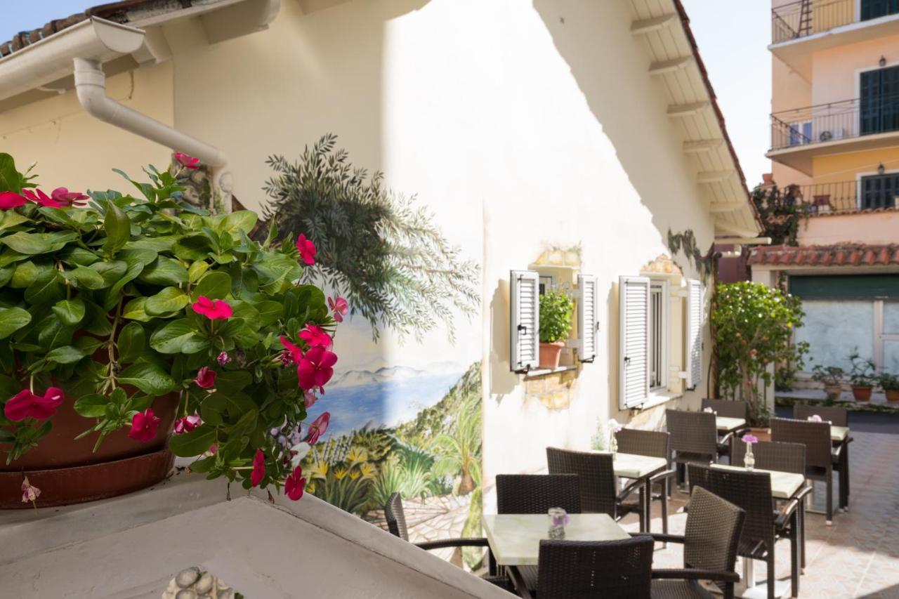 Bella Vista Beach Hotel Benitses  Ngoại thất bức ảnh