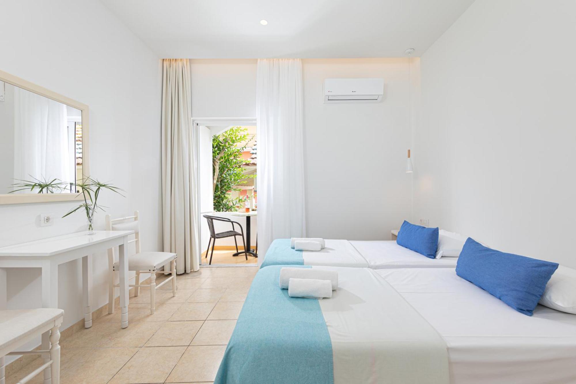 Bella Vista Beach Hotel Benitses  Ngoại thất bức ảnh