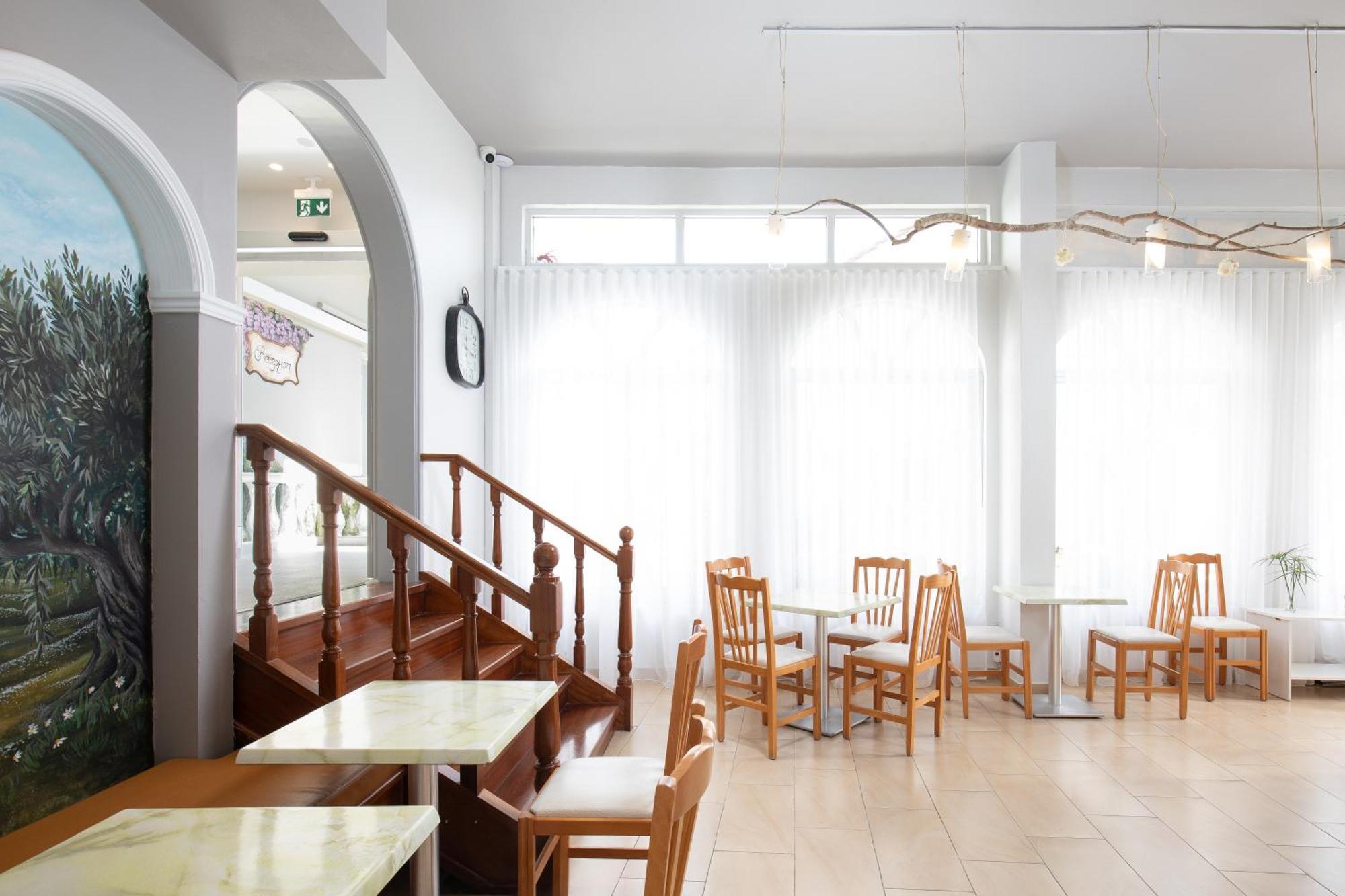 Bella Vista Beach Hotel Benitses  Ngoại thất bức ảnh