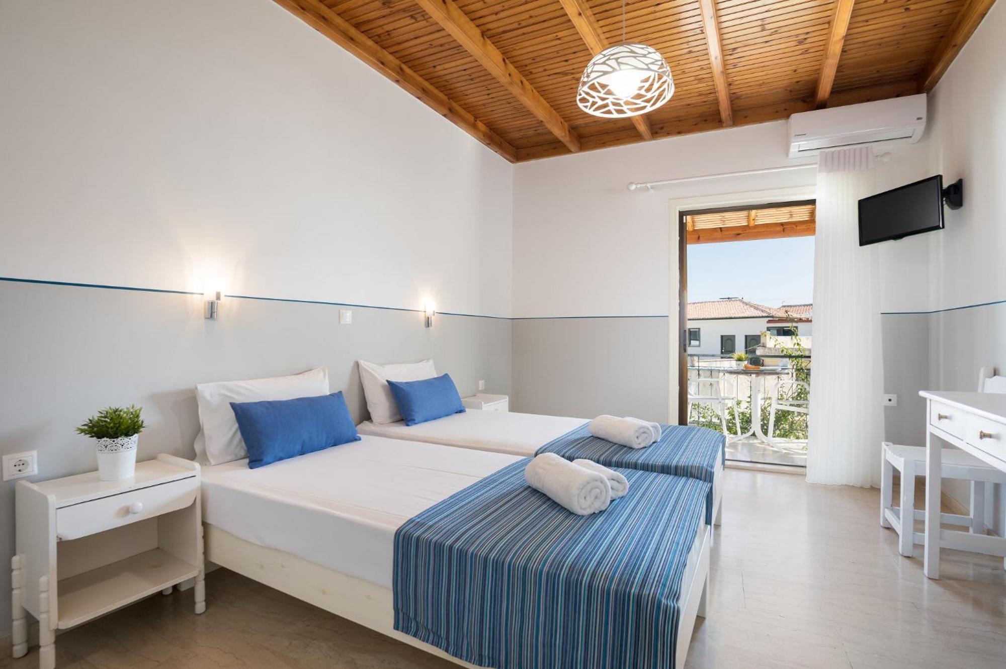 Bella Vista Beach Hotel Benitses  Ngoại thất bức ảnh